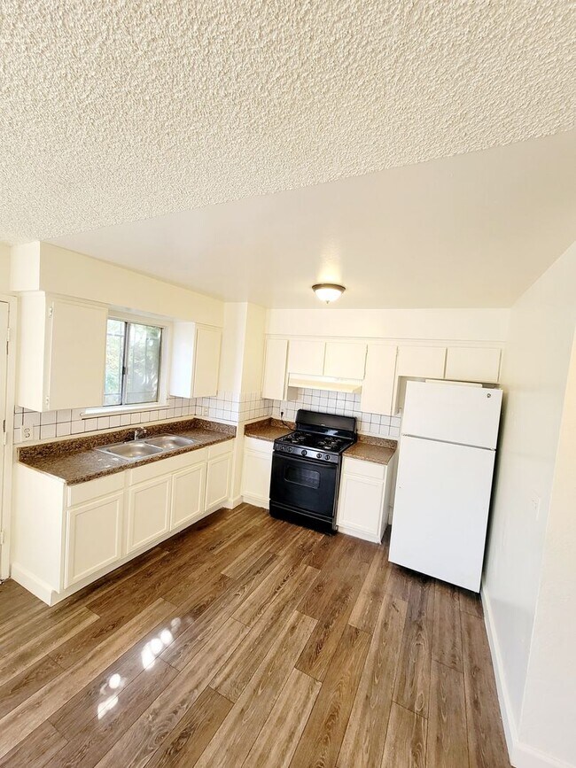 Foto del edificio - 3308 E Olive Ave