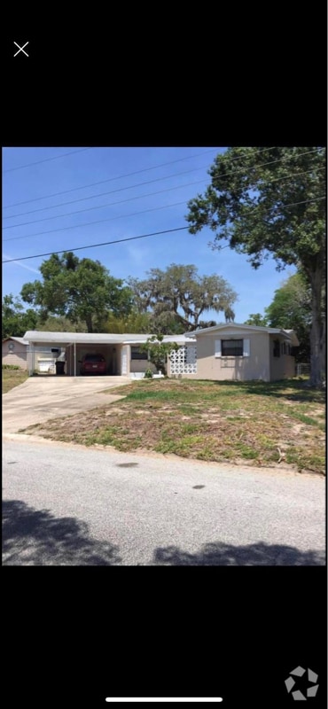 Building Photo - 1740 Diane Dr