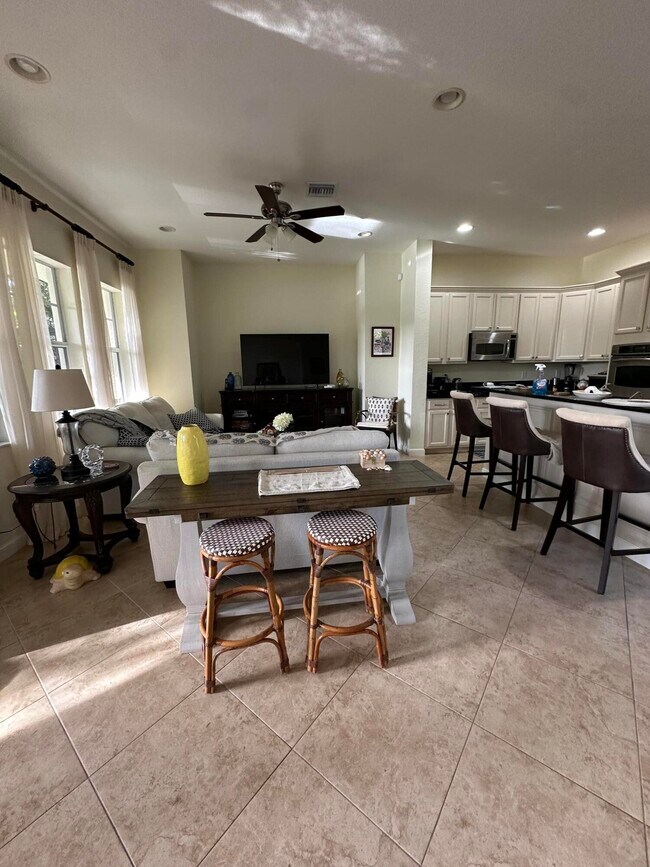 Foto del edificio - 834 Madison Ct