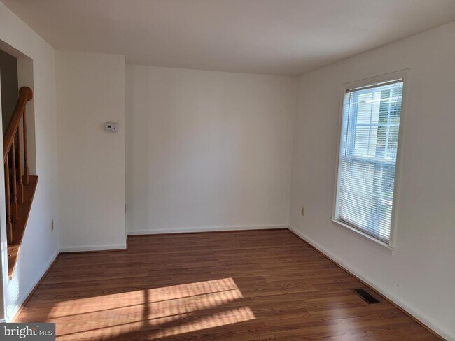 Foto del edificio - 35 Prairie Landing Ct