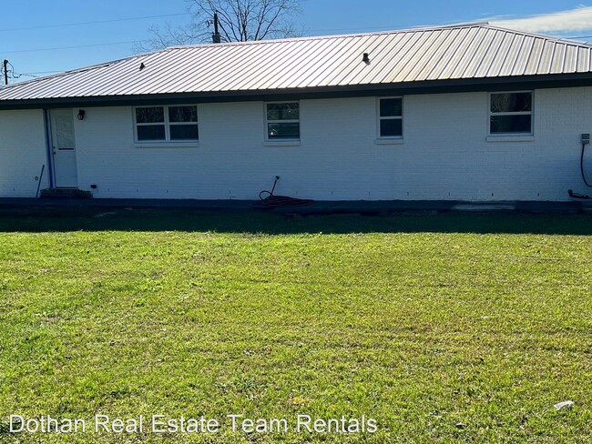 Building Photo - 3 br, 1 bath House - 555 Nobles Rd