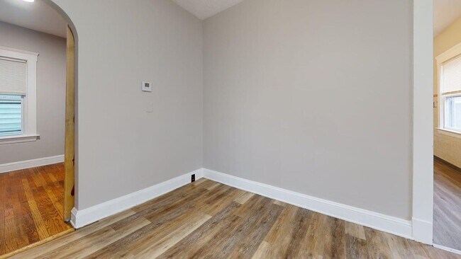 Foto del edificio - 3505 Meyer Ave