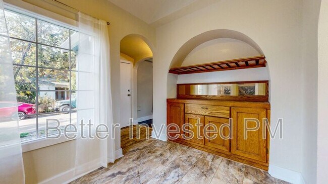 Foto del edificio - 210 Brown St