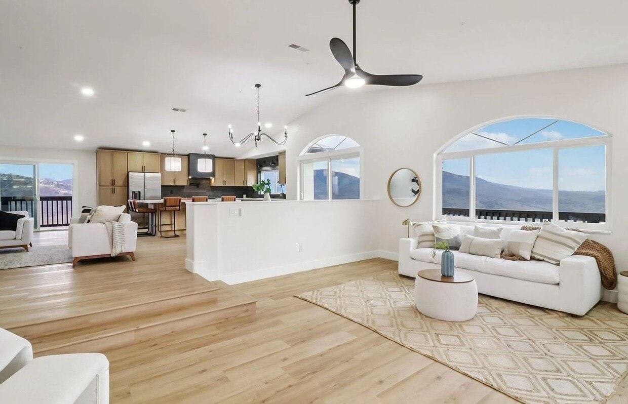 Building Photo - Sangamon Ave