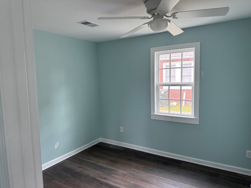 Building Photo - 17 Brookwood Ave NE