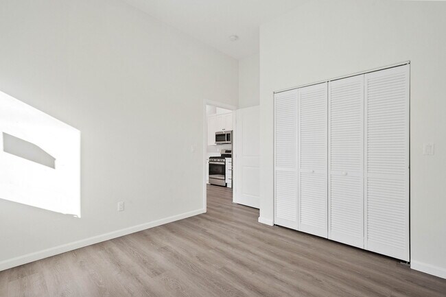 Building Photo - 10320 Burin Ave