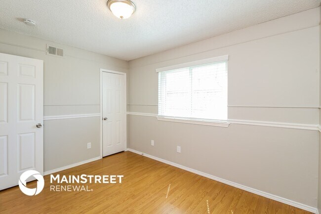 Foto del edificio - 4203 Wild Cherry Dr