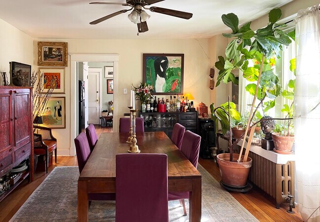 dining room looking towards kitchen - 1125 E End Ave