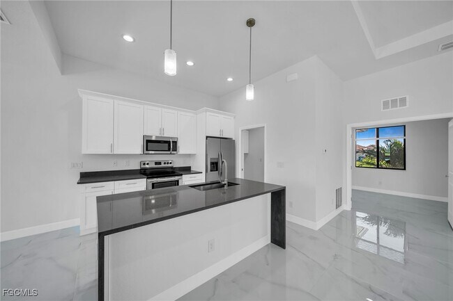 Foto del edificio - 2504 SW 32nd St