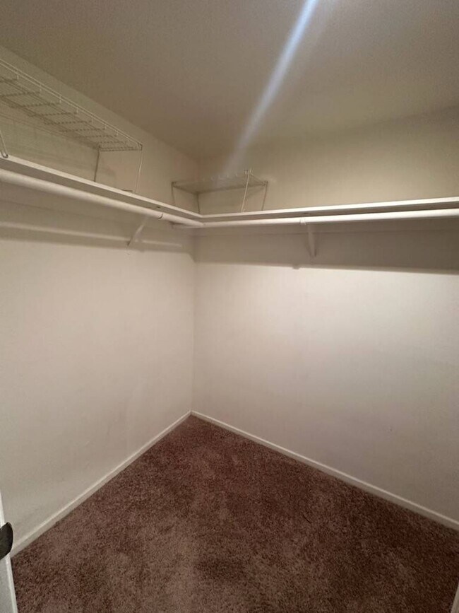 Foto del edificio - 769 Birchpark Cir