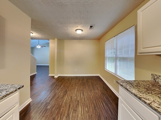 Foto del edificio - 9135 Jefferson Village Dr SW