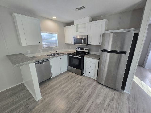 Foto del edificio - 4000 24th St N