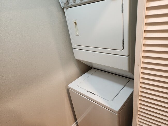 Foto del edificio - 2429 Watermarke Pl