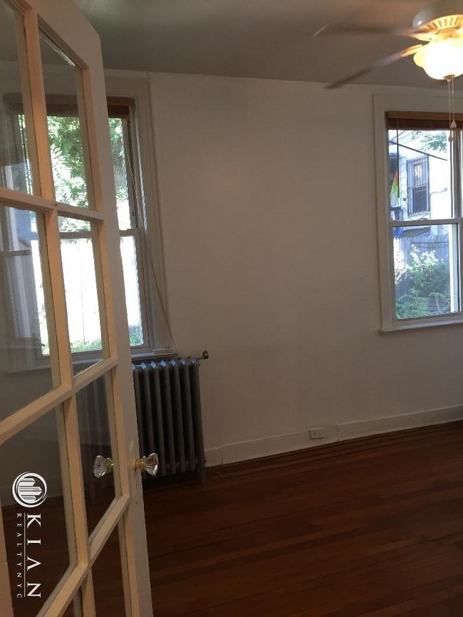 Building Photo - 357 44th St