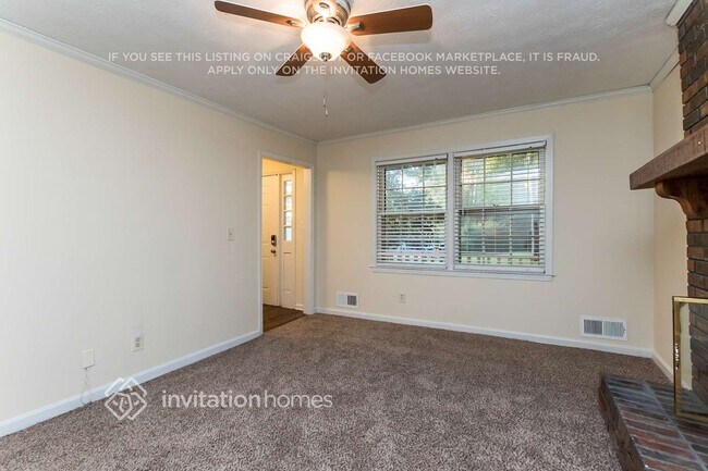 Foto del edificio - 1569 Briarwood Ln SW