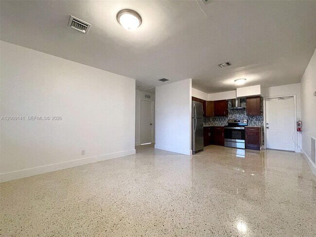 Foto del edificio - 510 NE 4th Ave