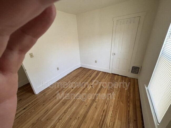 Building Photo - 1135 Chestnut St