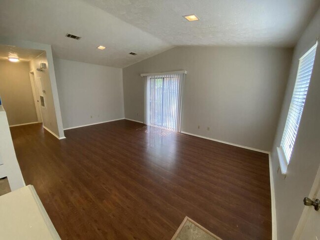 Building Photo - 2835 Forest Bend