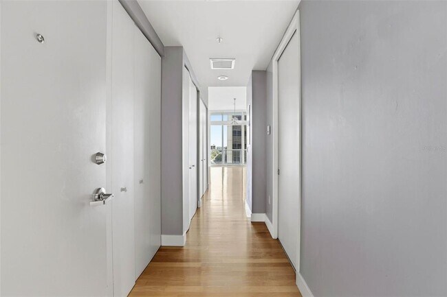 Foto del edificio - 150 E Robinson St