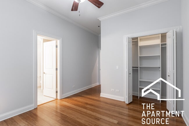 Building Photo - 1533 W Warren Blvd