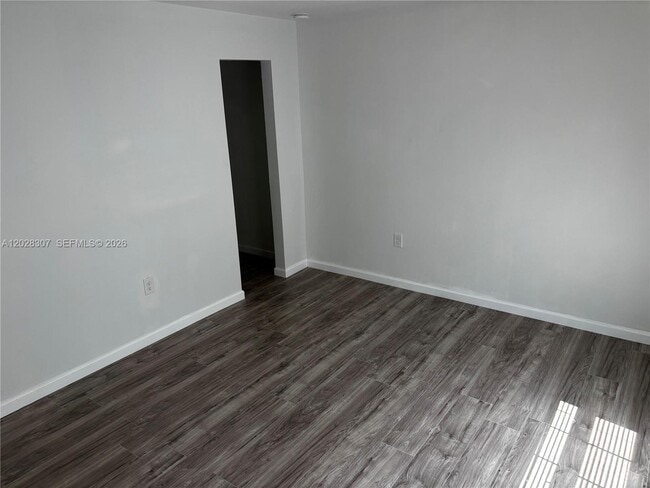 Building Photo - 2650 Degroodt Rd SW