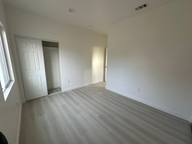 Foto del edificio - 13935 Rosita Pl