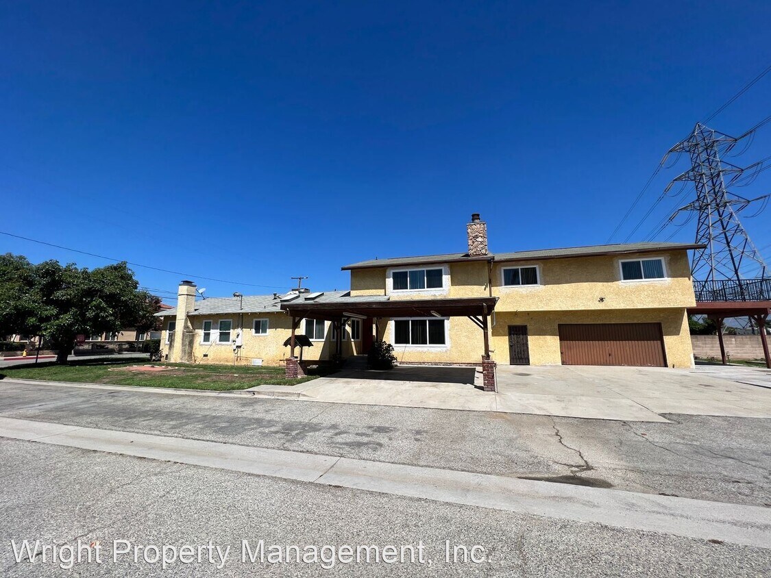 Primary Photo - 4 br, 3 bath House - 3802 N. Earle Ave.
