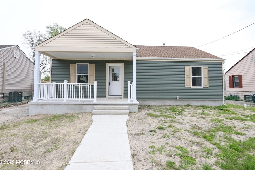 Primary Photo - 602 Chestnut St