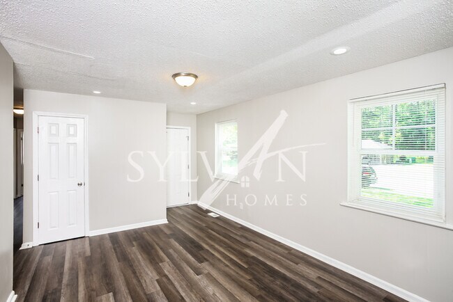 Foto del edificio - Prepare to fall in love with this 3 bedroo...