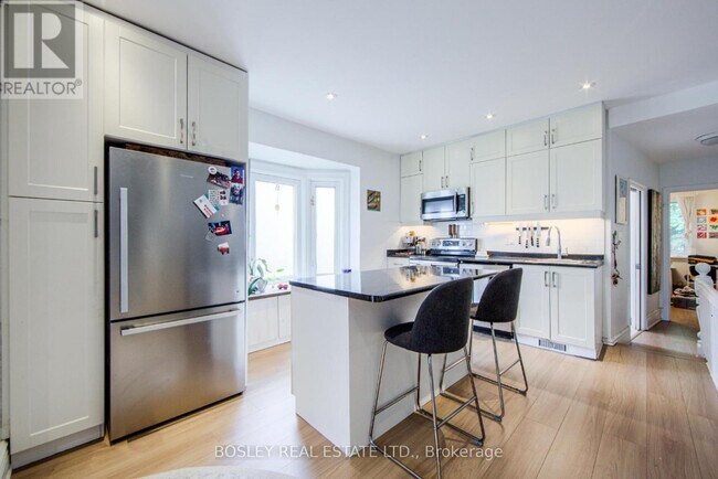 Photo du bâtiment - 2 Dawson Ave