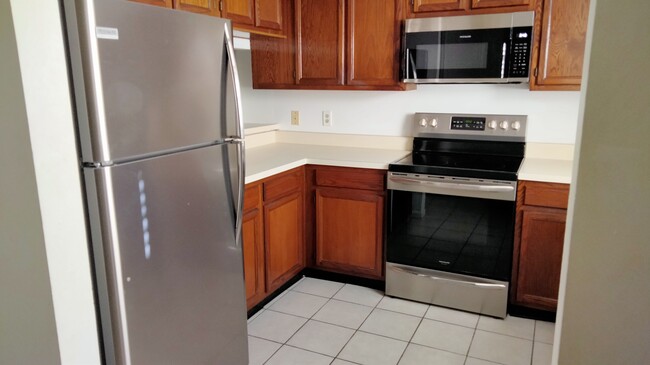 Kitchen - 2702 Hammock Ct