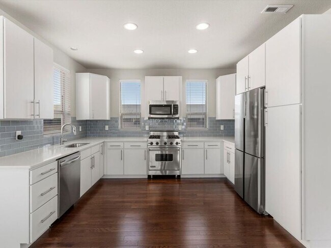 Foto del edificio - 2360 Uinta St