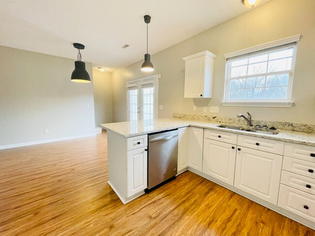 Building Photo - 724 Spence Enclave Ln