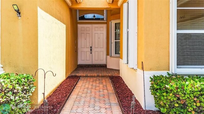 Foto del edificio - 11445 NW 75th Manor