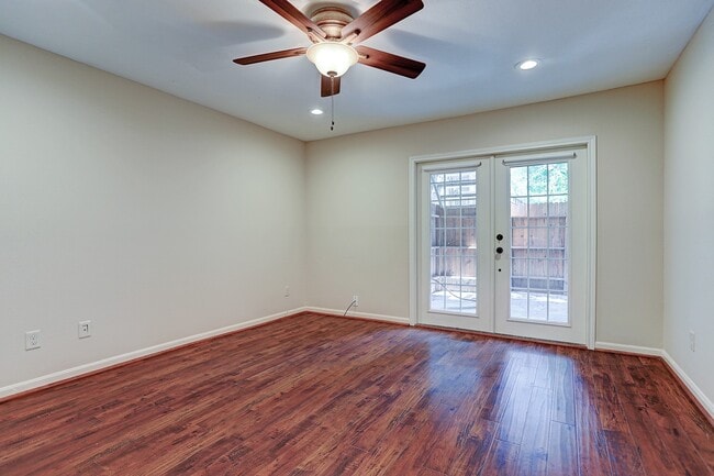 Building Photo - 1201 McDuffie St