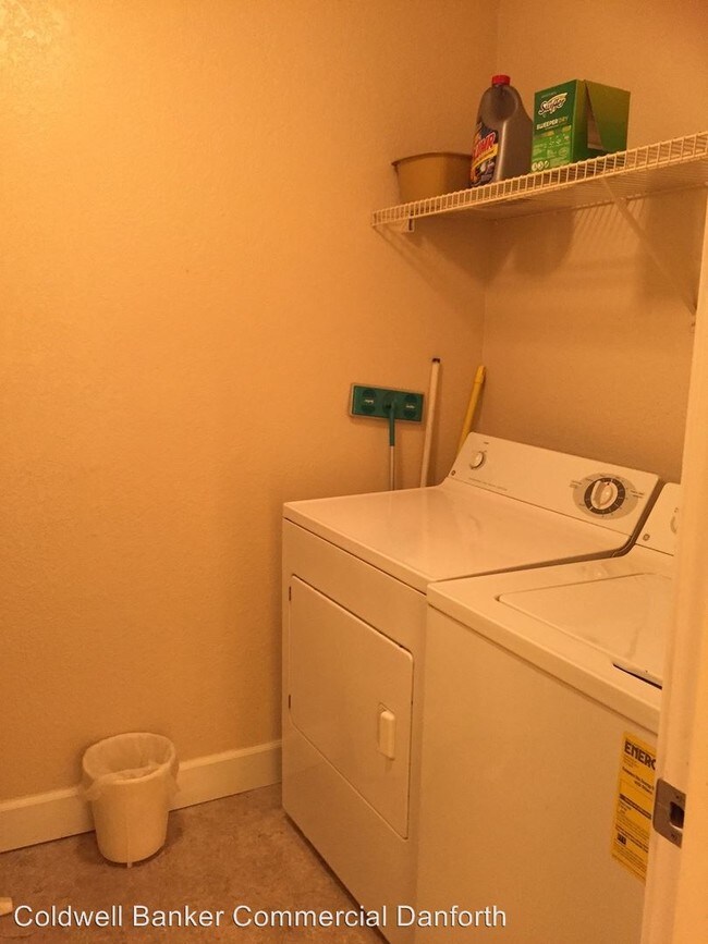 Foto del edificio - 2 br, 1 bath House - 156 S 329th Pl, Unit 6A