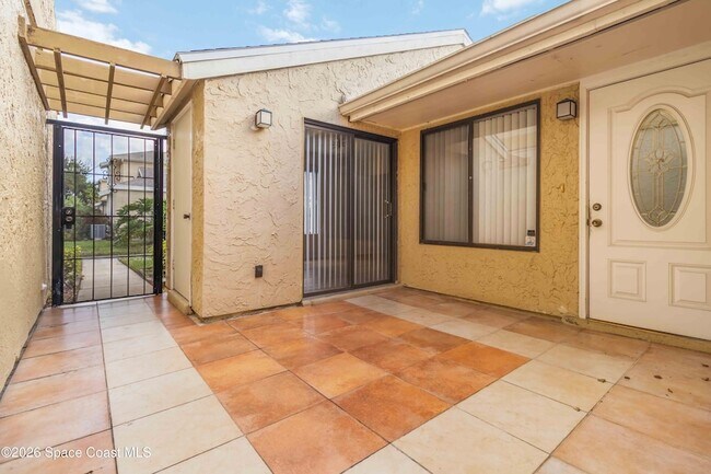 Foto del edificio - 1480 Sheafe Ave NE