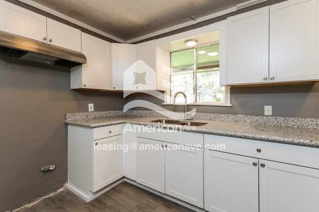 Foto del edificio - 1206 Garden Park Dr