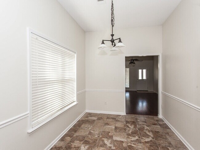 Building Photo - 6883 Showboat Ln