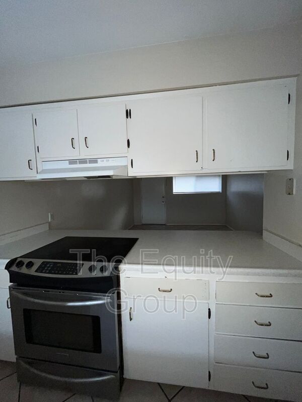 Foto del edificio - 310 N Orange Ave