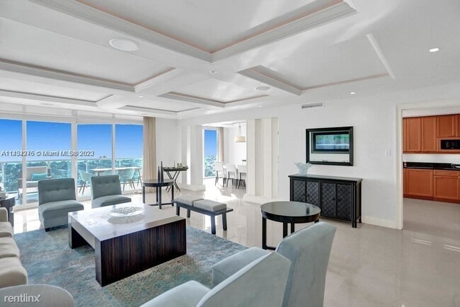 Building Photo - 3 br, 4 bath Condo - 20201 E Country Club ...
