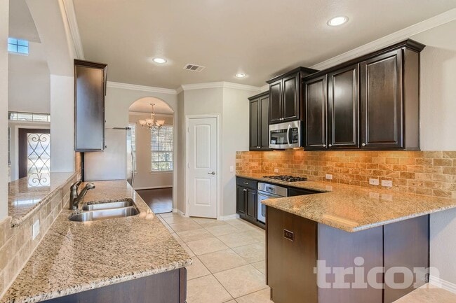 Foto del edificio - 1913 Colony Glen Ln