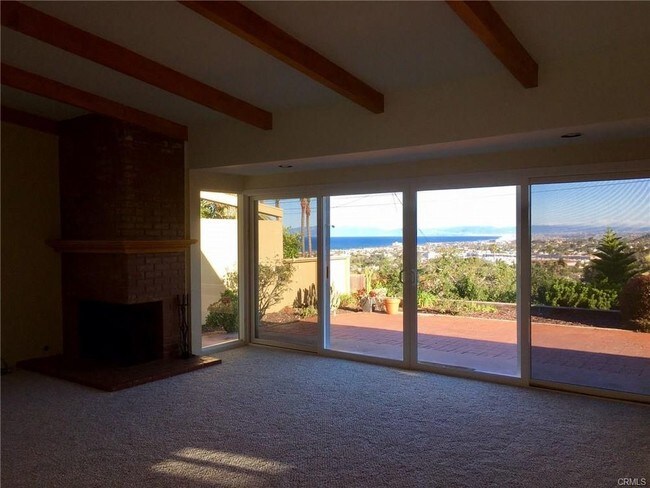 Foto del edificio - 329 Avenida Atezada Redondo Beach CA 90277