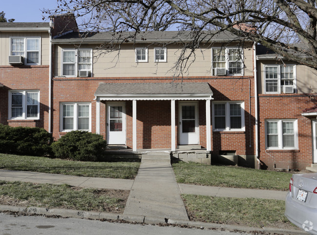 Building Photo - Marlborough Apartments