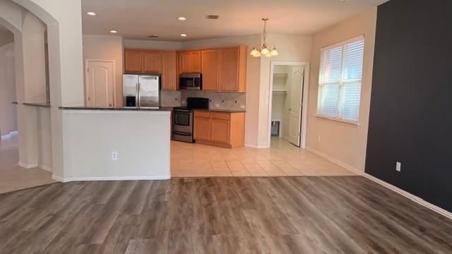 Foto del edificio - 14613 Crystal Lk Dr