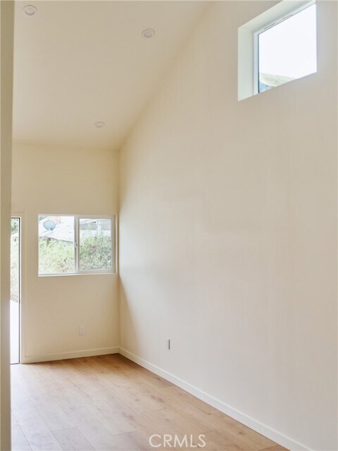 Foto del edificio - 3743 Locke Ave