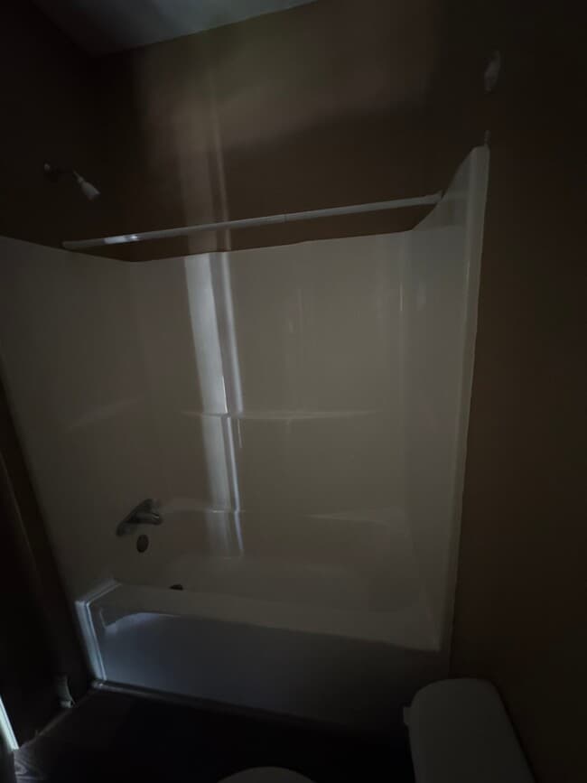 Building Photo - 286 Vestry Rd