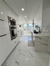 Building Photo - 1920 S Ocean Dr