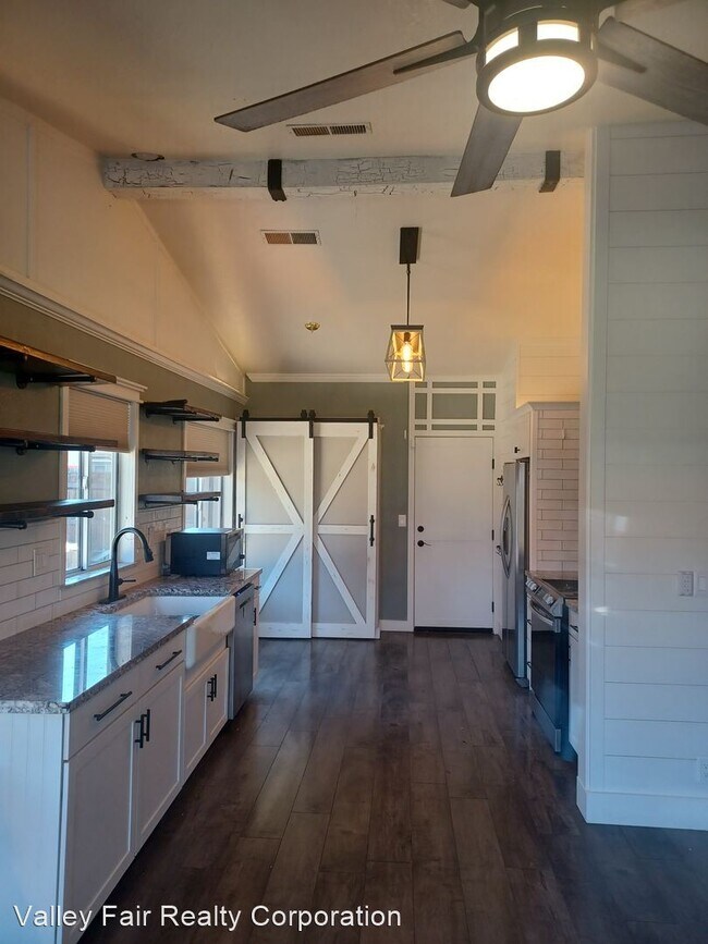 Building Photo - 4 br, 2 bath House - 1899 Nand Dr