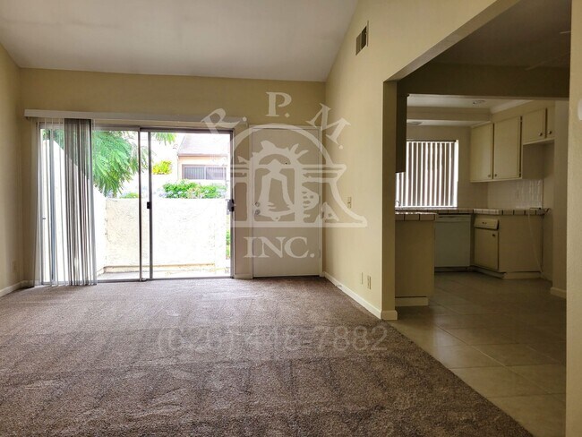 Foto del edificio - Spacious 2 Bedroom, 1 ¾ Bathroom Condo in Rosemead, CA.